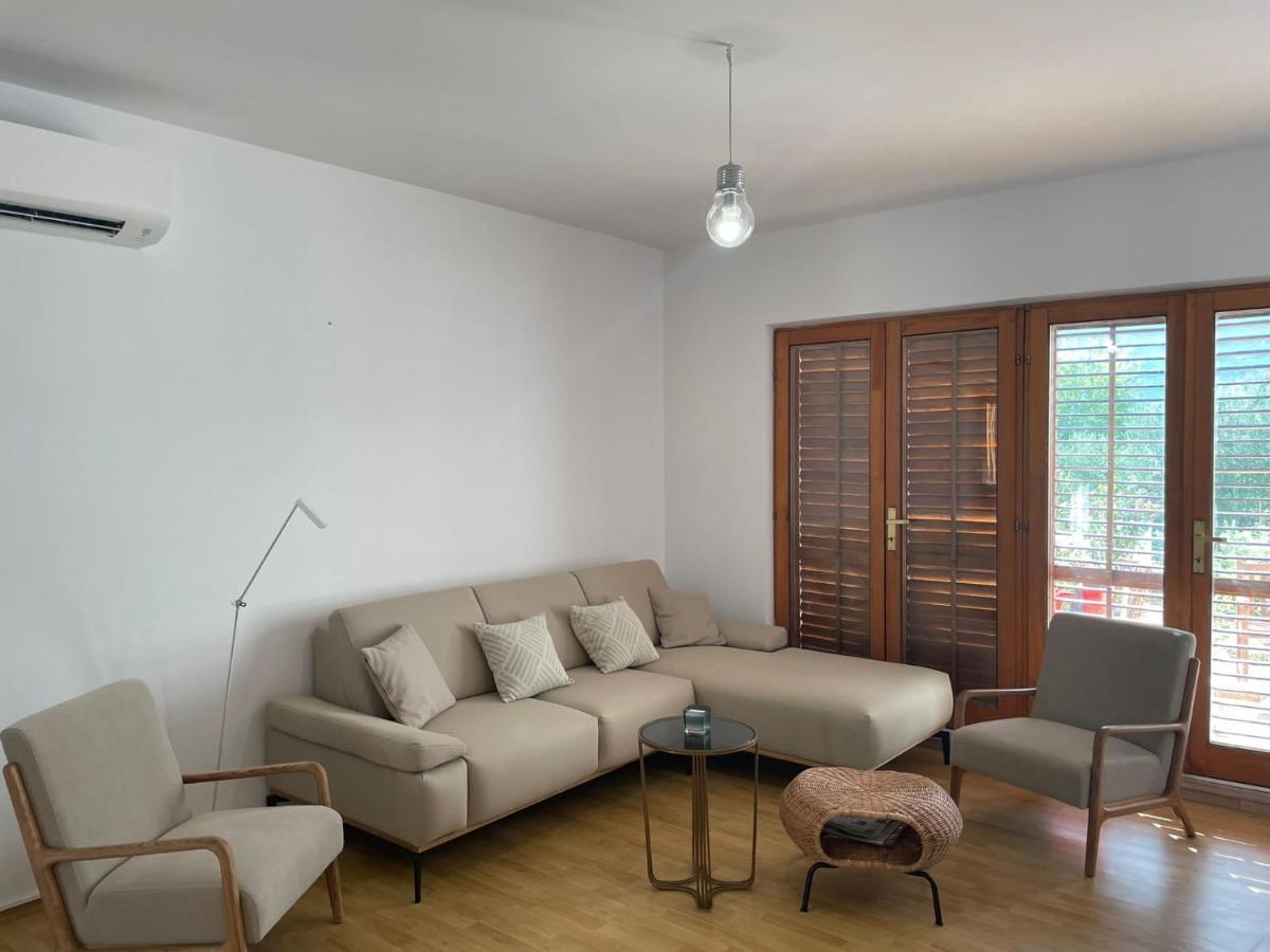 Six Bedroom Holiday Home Matea Ploce  Exterior foto